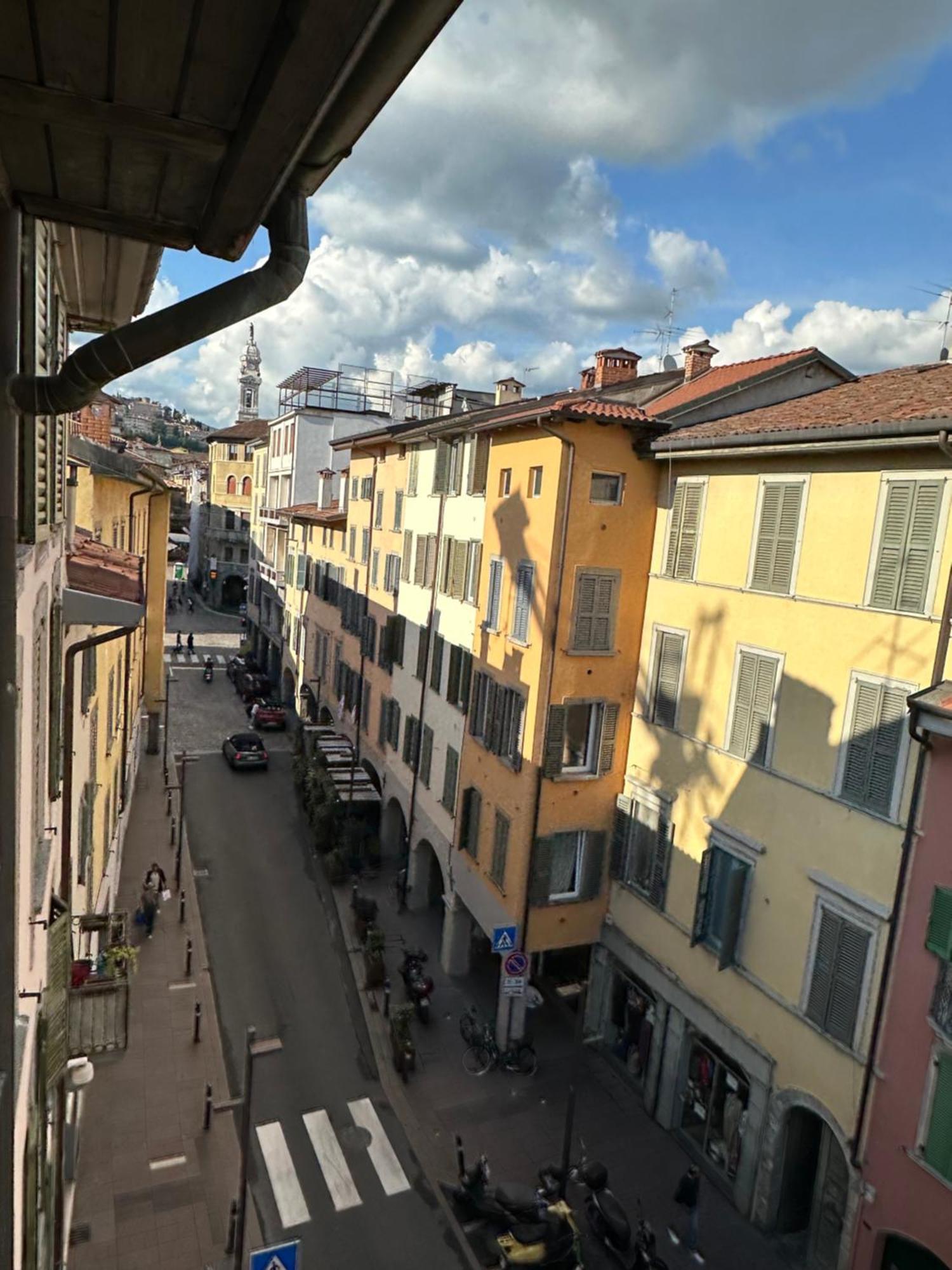 Ferienwohnung La Mansardina Di San Leonardo Bergamo Exterior foto